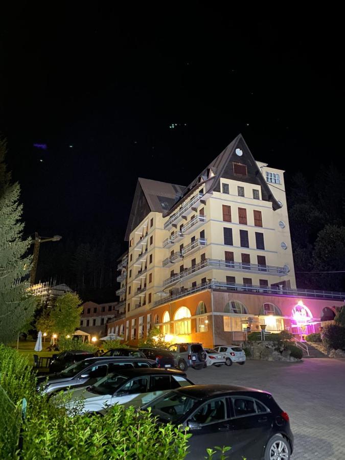 Hotel Le Fonti لوريسيا المظهر الخارجي الصورة